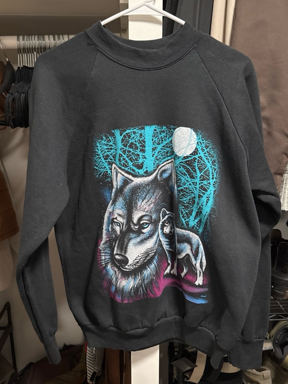 Vintage raglan crewneck sweatshirt
